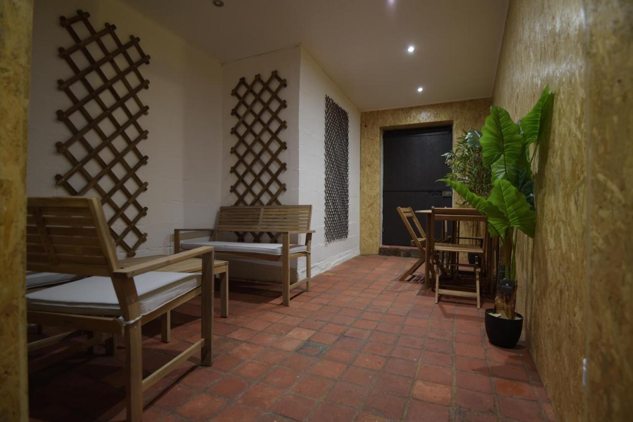 Cosy Appartement Hyper Centre Ville Avec Cour + Patio Auxerre Luaran gambar