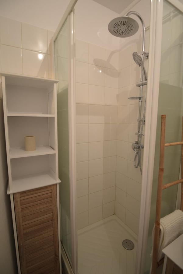 Cosy Appartement Hyper Centre Ville Avec Cour + Patio Auxerre Luaran gambar
