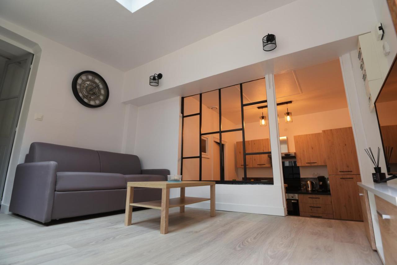 Cosy Appartement Hyper Centre Ville Avec Cour + Patio Auxerre Luaran gambar