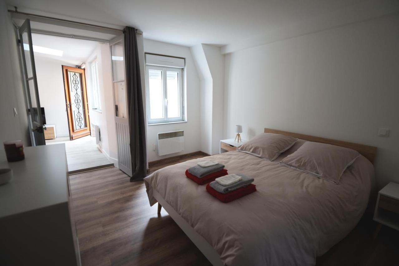 Cosy Appartement Hyper Centre Ville Avec Cour + Patio Auxerre Luaran gambar
