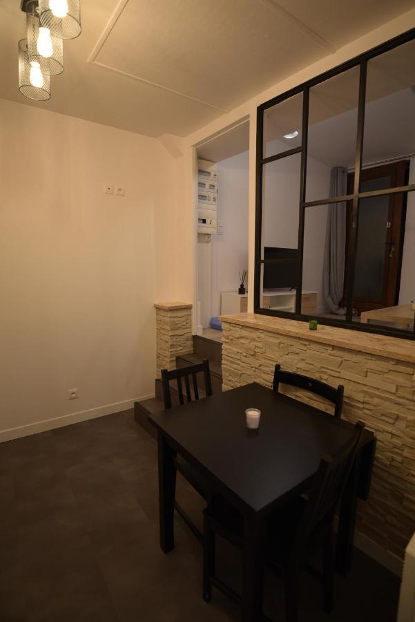 Cosy Appartement Hyper Centre Ville Avec Cour + Patio Auxerre Luaran gambar